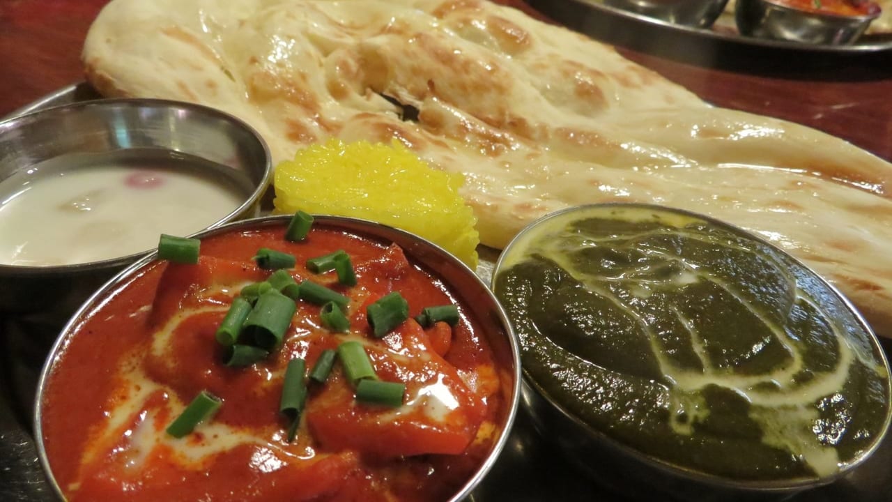 ナン食べ放題のランチが人気のインドネパール料理店ハッピー