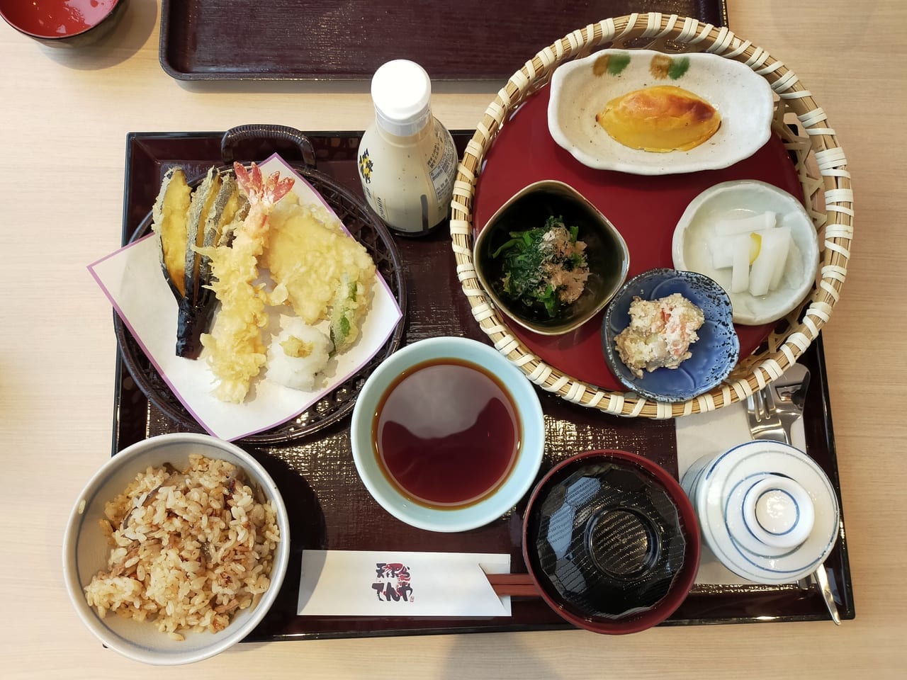 「天丼 てんや」よりちょっと豪華版！「天ぷら てんや 平塚田村店」で天ぷら御膳をいただいてきました。