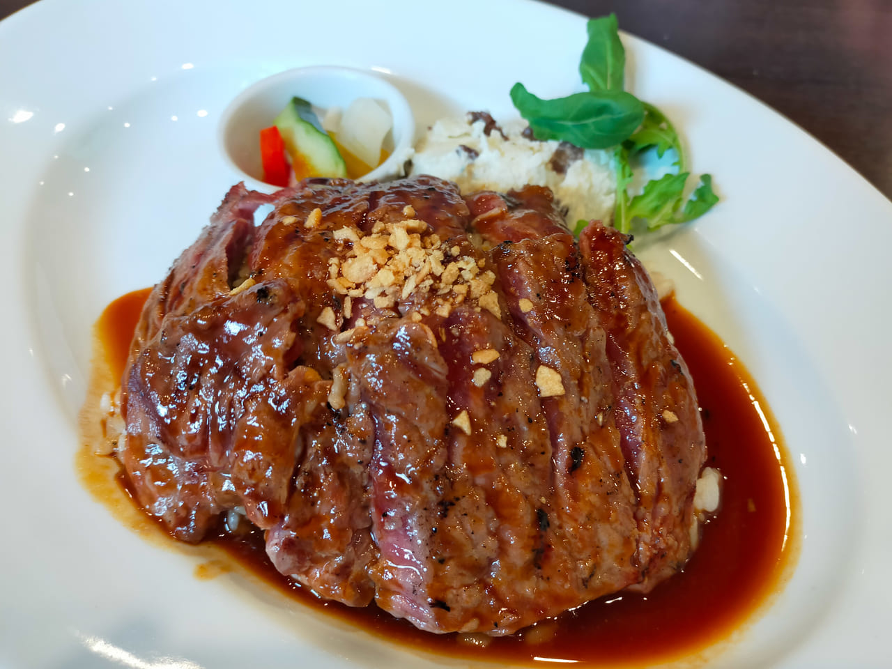 お肉がおいしい！「平塚ブロッソ」のランチを食べに行ってきました！