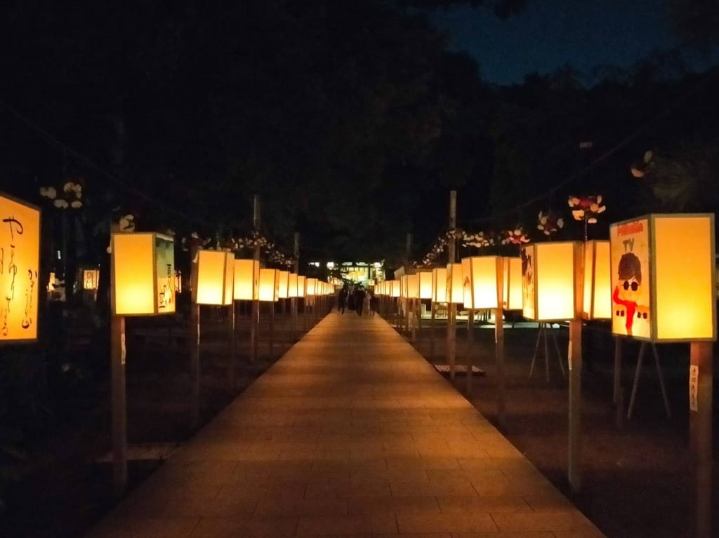 平塚八幡宮へ続く光の参道が出現！「第12回ぼんぼり市」が9月17日（土）に開催されます！