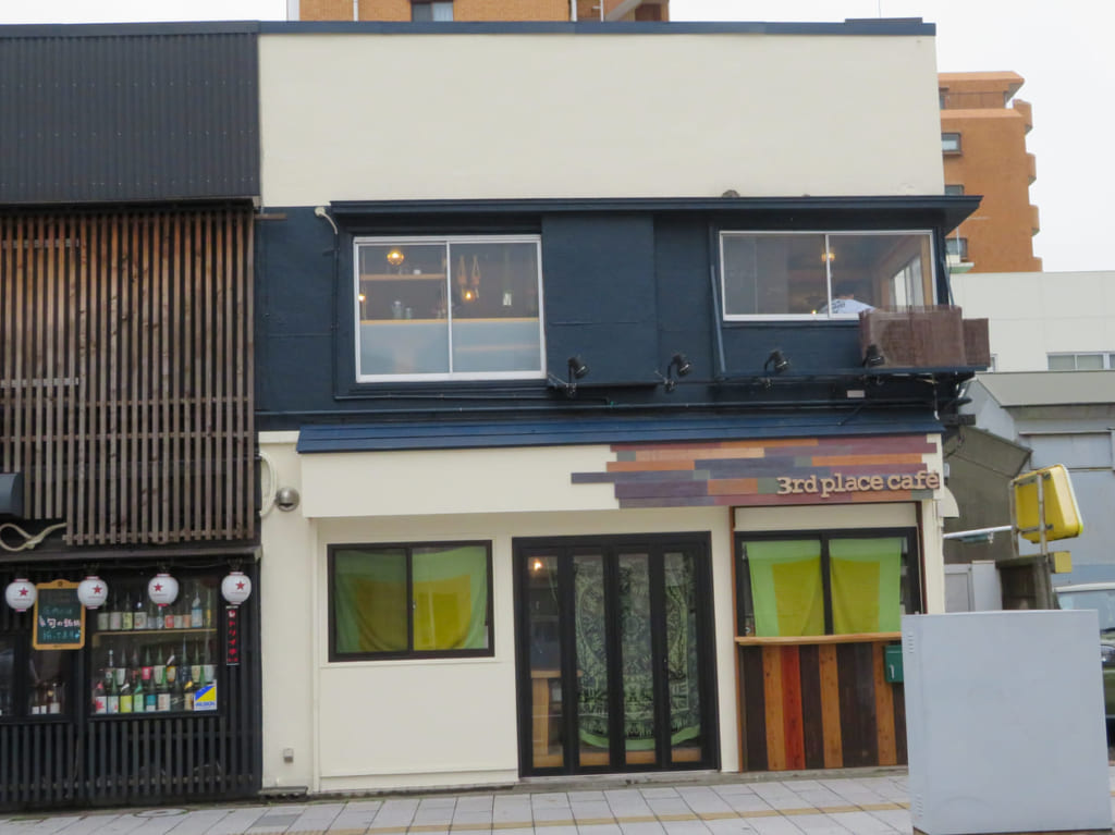 閉店したメロンパン専門店「Melon de melon（メロンドゥメロン）平塚店」の跡地に「3rd place caf'e」が開店予定！