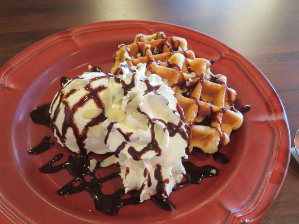 【平塚市】おいしいワッフルが食べられるカフェ「Waffle Waffle Club」が2023年6月28日（水）、八重咲町にオープンしました