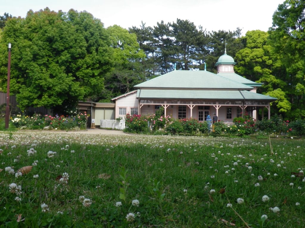 八幡山の洋館