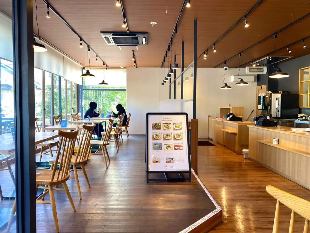 平塚市南原ブーランジェリーユイ平塚店