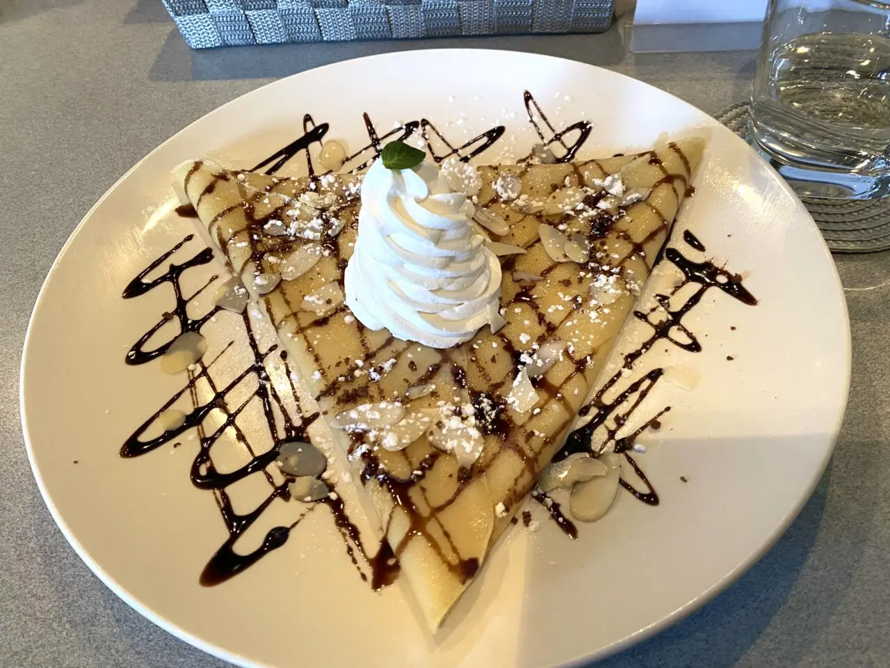 平塚市錦町SLOW MELLOW CAFE