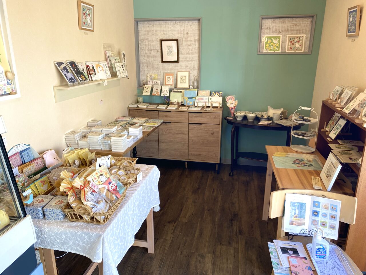 二宮町二宮シフォンケーキのお店 fuwa-fuwa