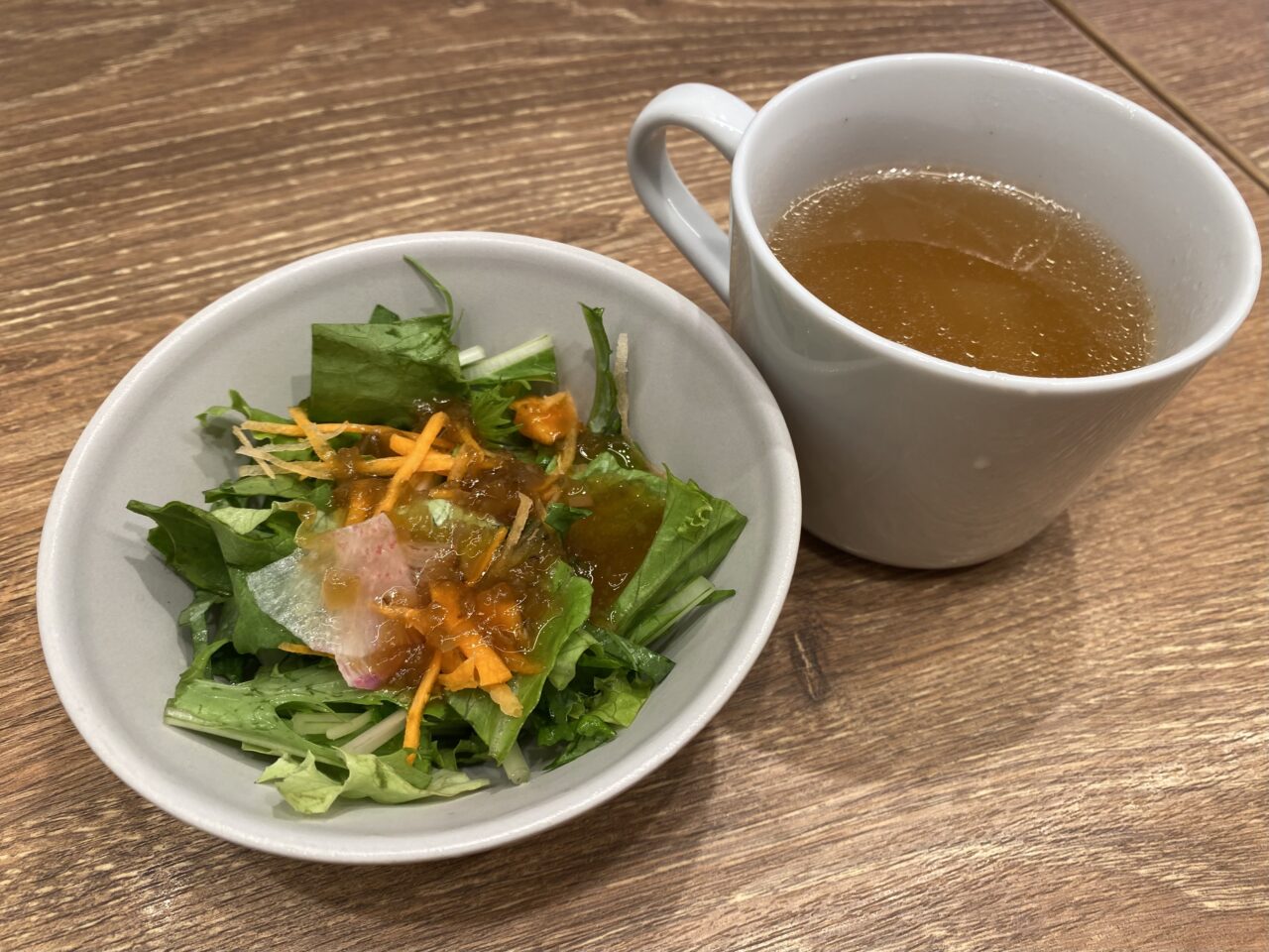 ジアウトレット湘南平塚FLOWS GRILLBAR
