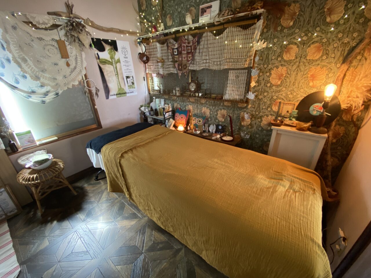 Holistic 匠 Salon Ooty.【小顔・脳洗浄ドライヘッドスパ専門】