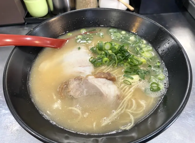 平塚市河内博多糟屋らーめんあかつき